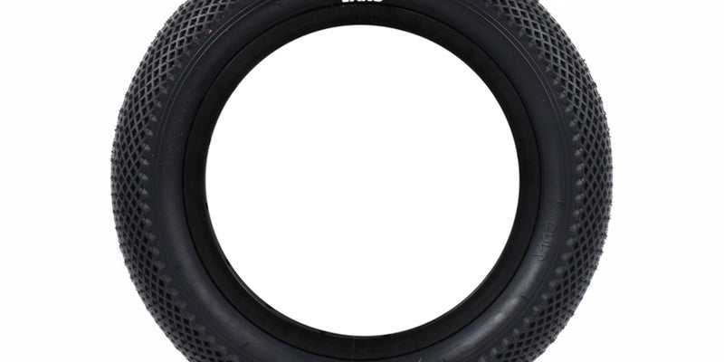 vans-tire-black-juvi12-web.jpg