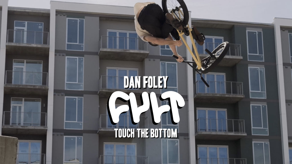 TOUCH THE BOTTOM / Foley