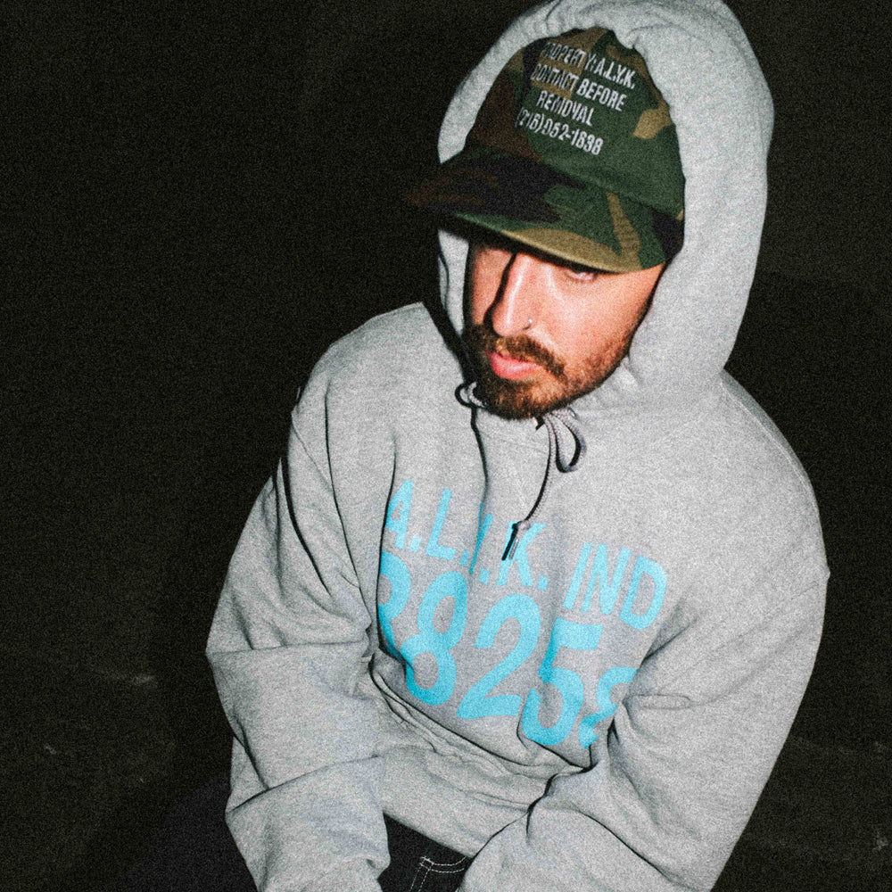 REMOVAL_HAT_MODEL_WOODLAND.jpg