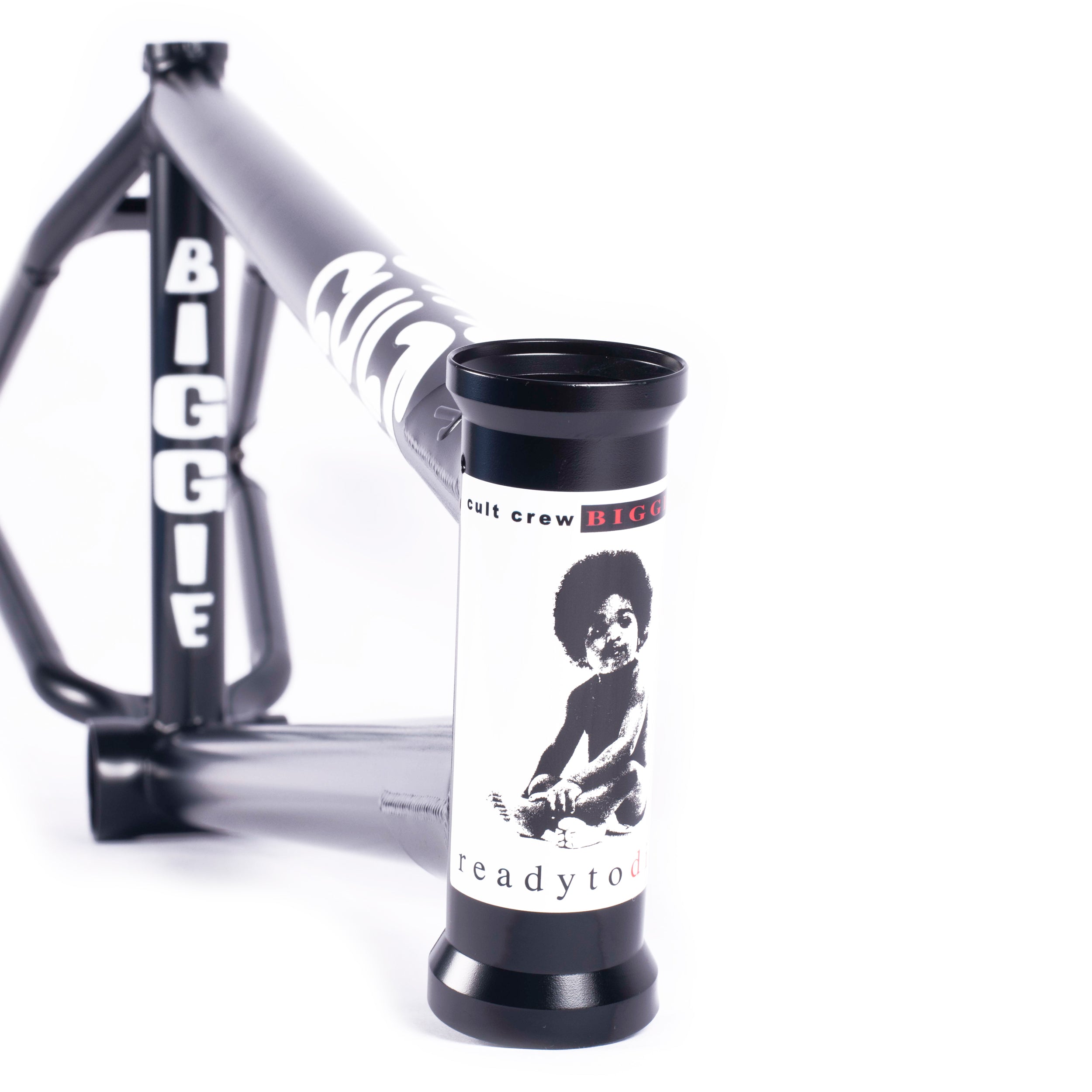 Biggie Frame / devon smillie / black