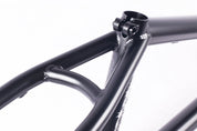 Dehart Frame / backcheck / black