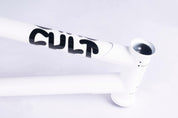 Biggie Frame / devon smillie signature / white
