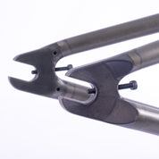 18" Hawk Frame / phosphate raw