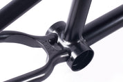 Heaven's Gate Begin Frame / black