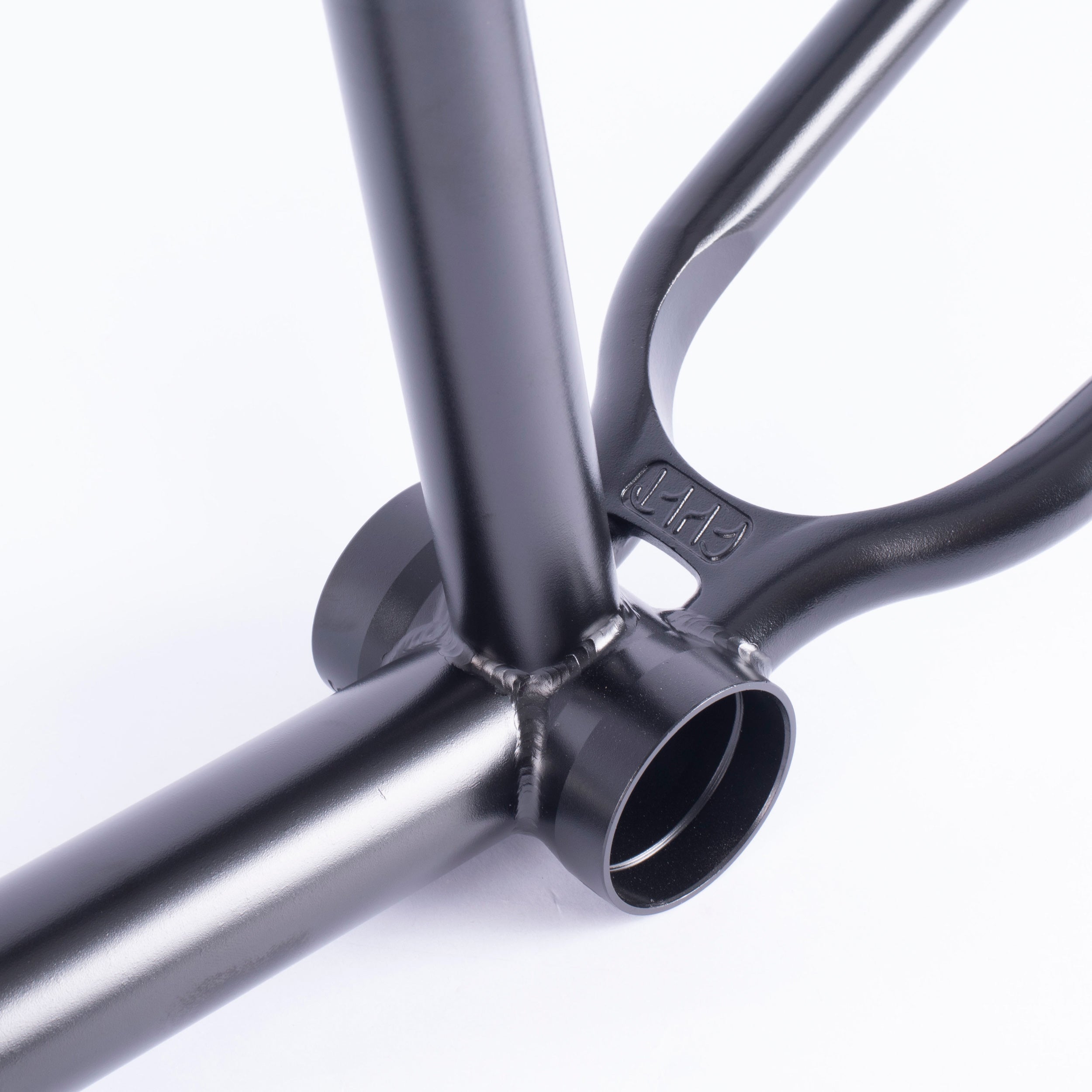 2-Short Frame / black