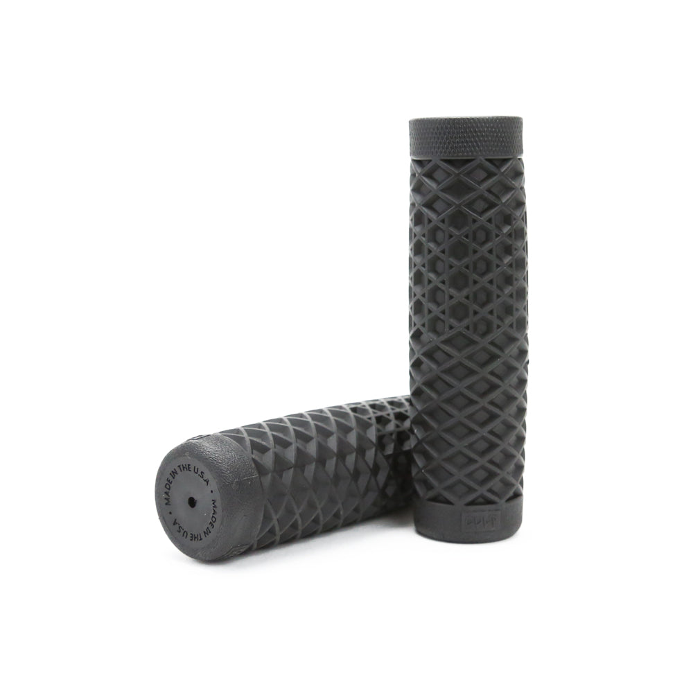 vans-cruiser-grip-black_6efe582a-104b-4bca-b0ed-60b30fbc54b4.jpg