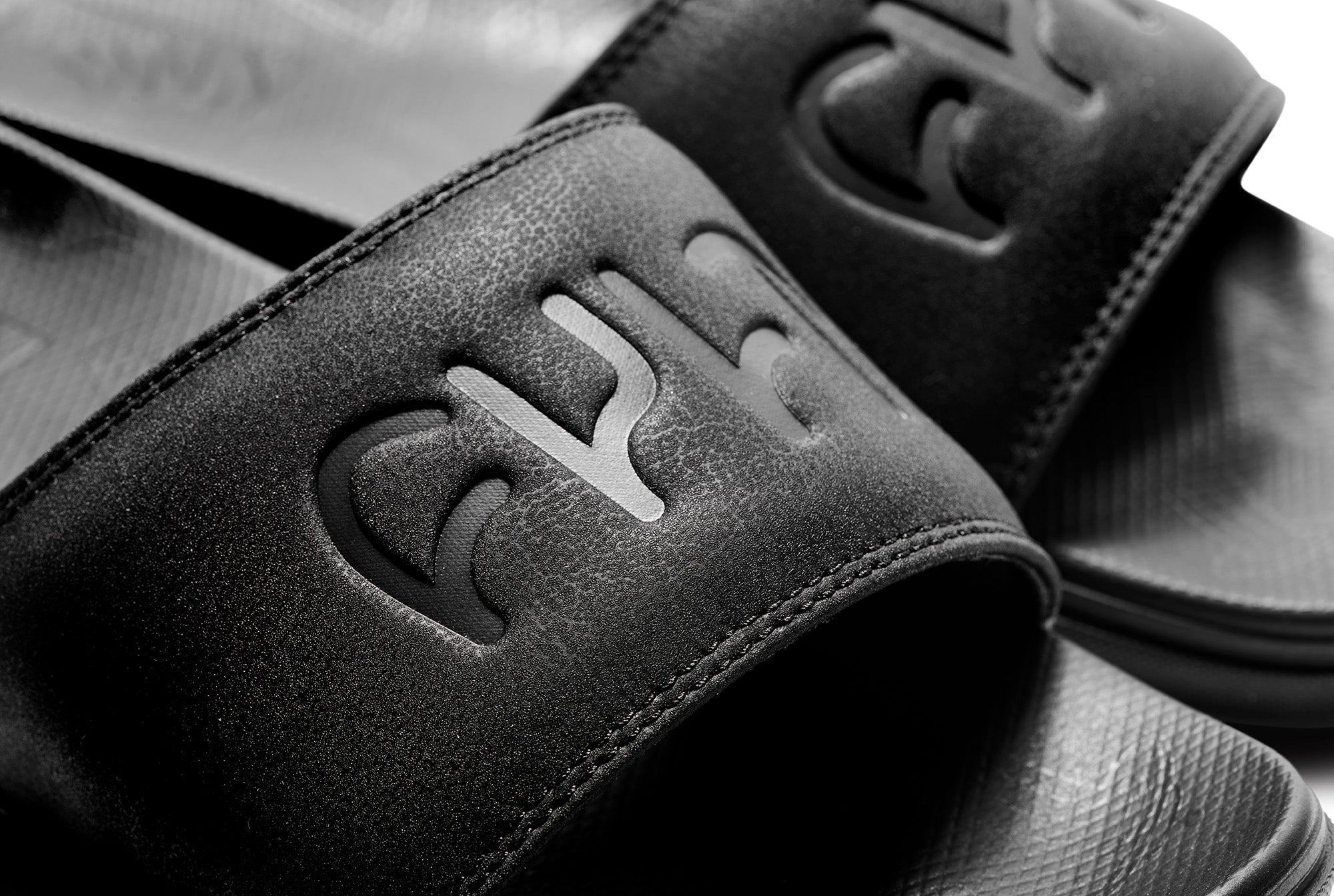 cult-vans-la-costa-slide2.jpg
